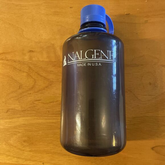 Nalgene Narrow Mouth Round Loop-Top Water Bottle - 32 oz Classic - Picture 1 of 4